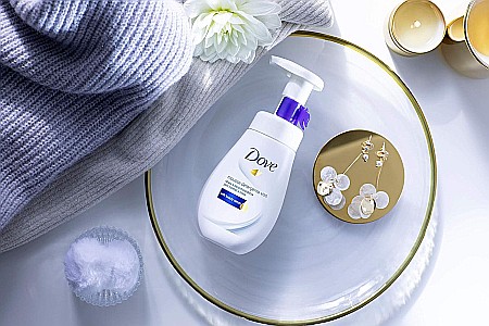 DOVE Moisturising Mousse de Curatare Faciala pt Ten Uscat 160 ml [1]
