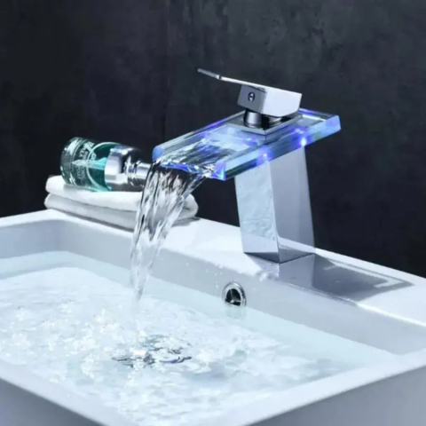 Obiecte sanitare - Baterie Lavoar, Aliaj si Sticla, Crom, Lumina RGB, Schimbare de culoare in functie de temperatura apei, OD3008