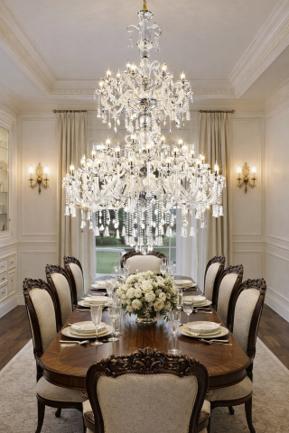 Lampi, Aplice si Corpuri de iluminat Smart - Candelabru Cristal , 55xE14, Diametru 145cm, Inaltime 230cm, Argintiu, Inaltime Reglabila, Design Elegant