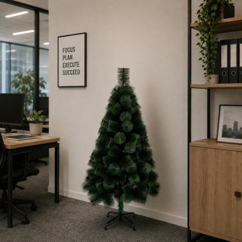 Decoratiune Brad Artificial MANIITSOQ, 150 cm, 130 varfuri, Suport Metalic, Plastic, Verde [1]