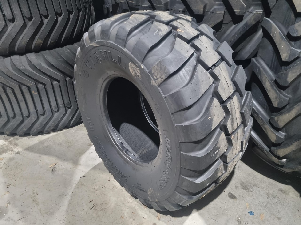 Anvelope 560/60R22.5 164D TIANLI AGRO GRIP STEEL BELT  TL [2]