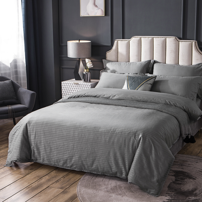 Lenjerie de Pat Model Damasc 6 piese, Cearceaf  de Pat cu Elastic 180x200, Cearceaf Pilota 200x230, 4 fete perna 70x70 55x80, Gri [10]