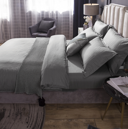 Lenjerie de Pat Model Damasc 6 piese, Cearceaf  de Pat cu Elastic 180x200, Cearceaf Pilota 200x230, 4 fete perna 70x70 55x80, Gri [6]