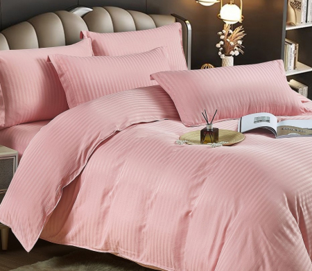 Lenjerie de pat Matrimonial Tip Damasc, 6 piese, Cearceaf de pat cu elastic 180 x 200 cm, Cearceaf pilota cu fermoar 200 x 230 cm, 4 fete de perna,  Roz [1]