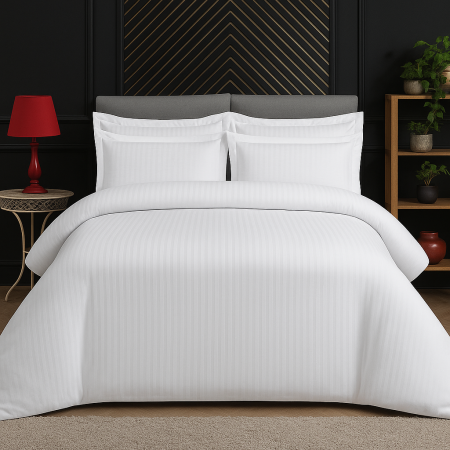 Lenjerie de pat tip Damasc - 6 piese - Lenjerie de pat Matrimonial Tip Damasc, 6 piese, Cearceaf de pat cu elastic 180 x 200 cm, Cearceaf pilota cu fermoar 200 x 230 cm, 4 fete de perna, Alb