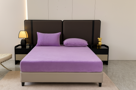 Set  3 piese pentru pat – husa saltea cu elastic 230x250 cm, 2 fete de perna 50x70 cm, moale si calduroasa, pentru saltea 180x200 sau 160x180 cm, Mov [1]