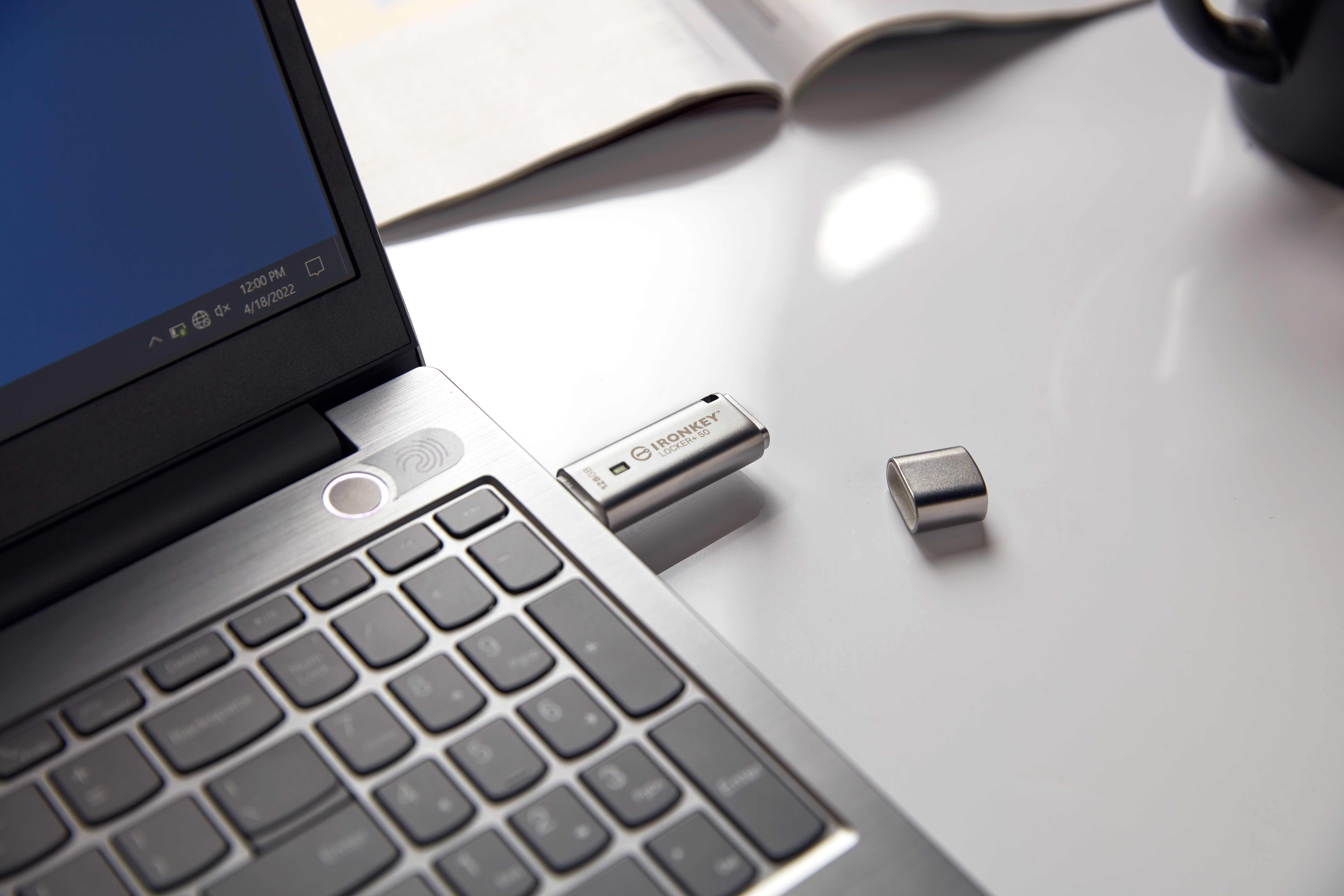 Memorie USB Kingston IronKey Locker+ 50 128GB, USB Type-A, Argintiu [8]