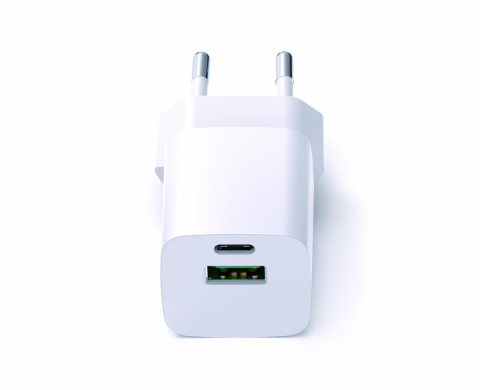 INCARCATOR SERIOUX 30W USB-C & USB-A de perete, Alimentator/încărcător cu USB, Ieșire USB-C: USB-C: 5V/3A, 9V/3A, 12V/2,5A, 15V/2,0A, 20V1,5A (30W) PPS: 3,3V-11V/3,0A, 3,3V-16,0V/2,0A (33W), USB-A: 5V/3A, 9V/2A, 12V/1,5A (18W) USB-C+USB-A: 5V/3A (15W) [1]