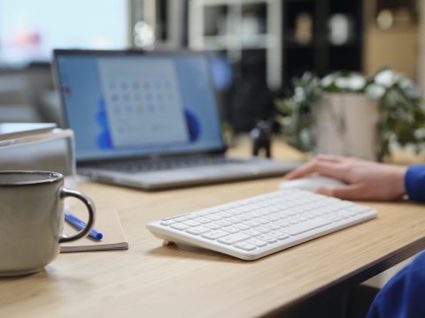 Trust Lyra keyboard Universal RF Wireless + Bluetooth QWERTY US English White [6]