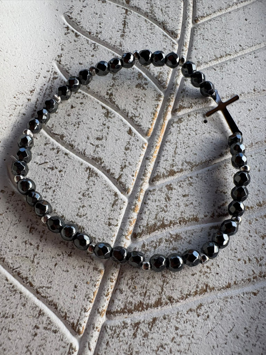 Brățară Hematit Fațetat cu Argint & Cruciuliță – Protecție, Împământare, Eleganță [1]