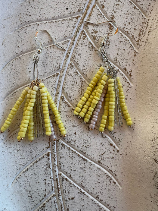 cercei galbeni handmade cu mărgele solare [3]