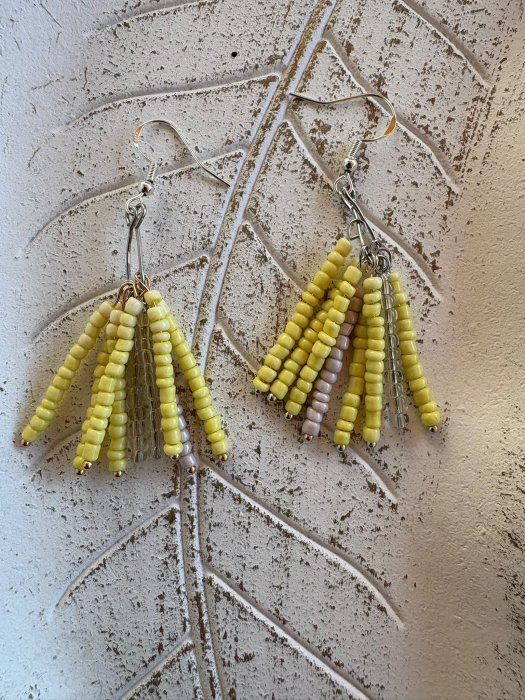 cercei galbeni handmade cu mărgele solare [2]