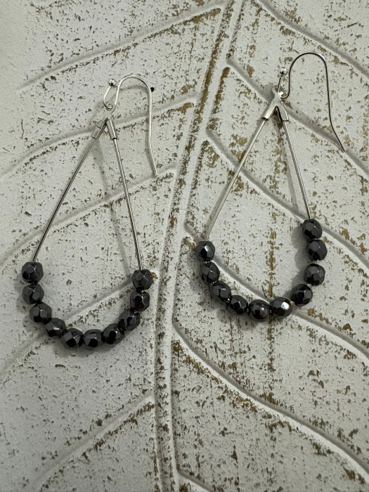 Cercei Hematit Fațetat (4 mm) – Cm178 – eleganță metalică. [2]
