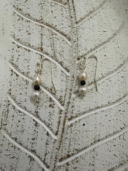  Cercei perle naturale de cultura si turmalină negra– Bijuterii handmade elegante [3]