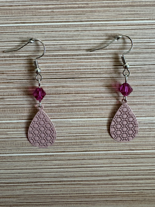 cercei-preciosa-fucsia-lacrima-roz-dantelata [2]
