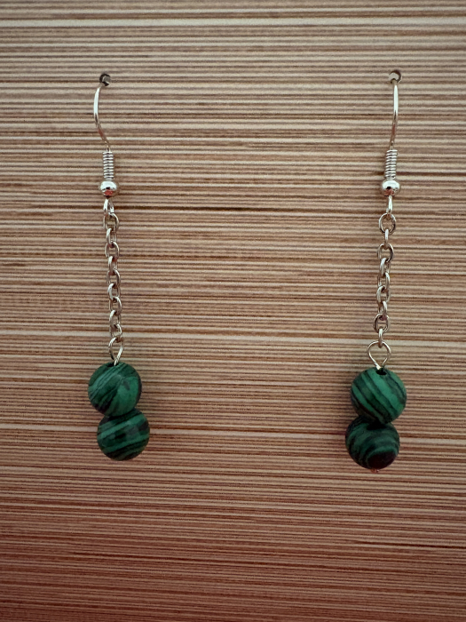 Cercei handmade cu lanț și pietre naturale de malachit, creați pentru protecție energetică, transformare interioară și armonie. Bijuterie feminină cu energie puternică. [2]