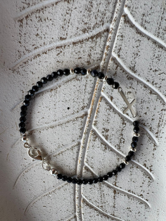 Brățară Agat Fațetat cu bile de argint 925 si Cruciuliță – Protecție, Eleganță și Energie Stabilă [4]