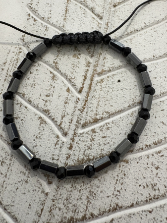 Gri - Brățară Hematit și cristale negre pe șnur negru