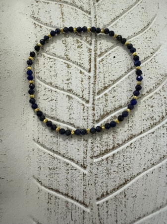 Lapis lazuli - Brățară Lapis Lazuli Fațetat 4mm cu Bile Argint 925 Placate cu Aur – Eleganță & Energie