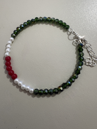 Coral - Brățară Mărțișor – Onix Alb, Coral și Cristale Verzi