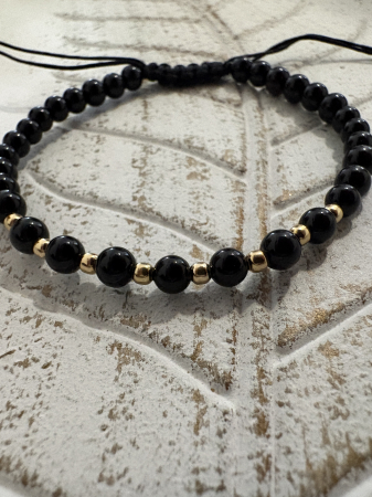 Onix - Brățară Onix 4mm și argint 925 placat cu aur – protecție și echilibru