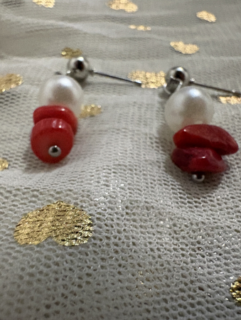 Cercei Mărțișor coral, perle și turmalină – protecție și echilibru [2]