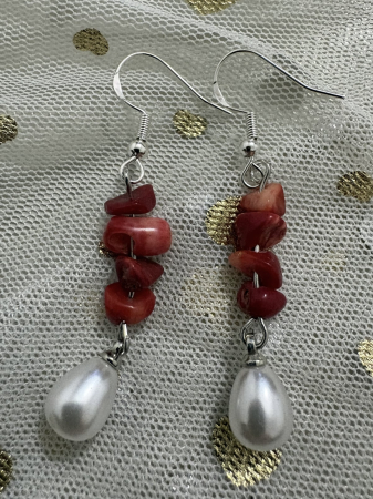 Cercei coral și perle – eleganță naturală [1]