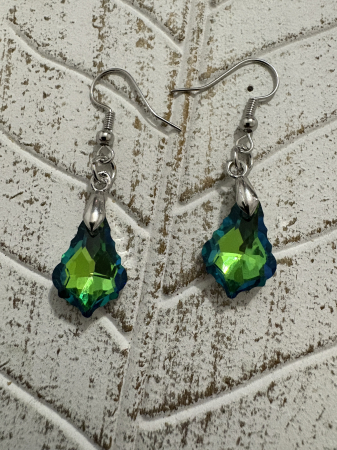 Verde - Cercei cristal verde handmade