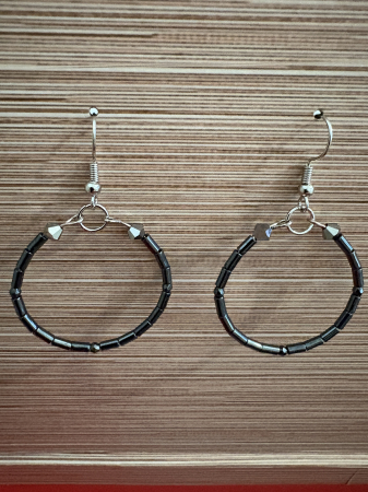 Tortițe tip cârlig (hook) - Cercei hematit și cristale Preciosa - protecție și stil