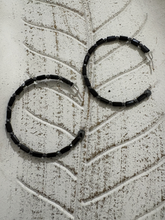 1. ⚫ Colecția Protecție – Scutul Energiei Pure (Chakra Rădăcinii)  - cercei-hematit-cristale-negre