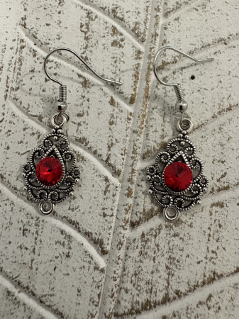 Tortițe tip cârlig (hook) - Cercei Magici Cristal Preciosa Roșu