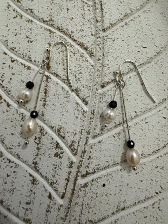  Cercei perle naturale si turmalină negra– Bijuterii handmade elegante [1]