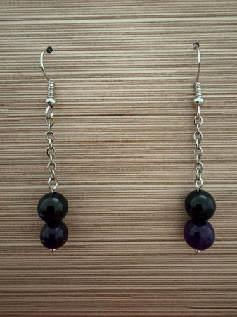 Cercei handmade cu lanț și pietre naturale, ideali pentru protecție energetică, claritate mentală și echilibru interior. [1]