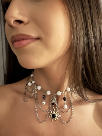 Produse - colier-regal-onix-alb-negru-perle-soare