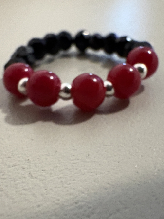 Coral - Inel Mărțișor Protecție & Energie – Coral Roșu, Cristale Negre și Argint 925