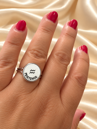 inel zodiac Vărsător; inel Vărsător; inel zodia Vărsător; inel zodiacal; inel reglabil Vărsător; inel oțel inoxidabil; inel simbol Vărsător; cadou Vărsător; cadou zodie Vărsător; bijuterii zodiac; inel astrologic; inel cu mesaj Vărsător [1]
