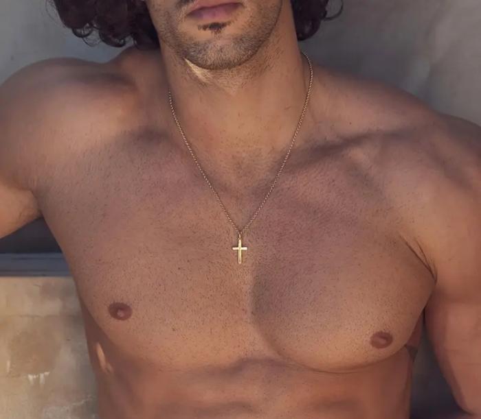 Colier cu Pandantiv Cruce din Oțel Inoxidabil Placat cu Aur 18K pentru Bărbați [6]