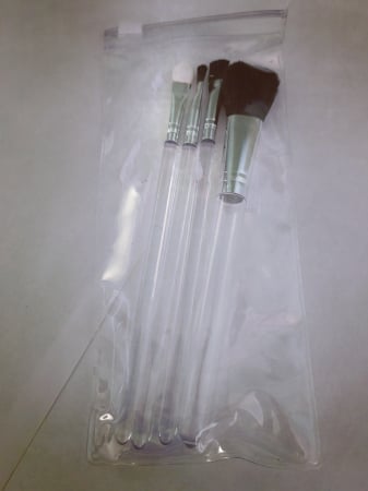 Produse Cosmetice - Pensule de make-up;