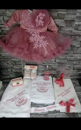 Stitch & Style – Broderii Moderne - Trusou Biserica Personalizat