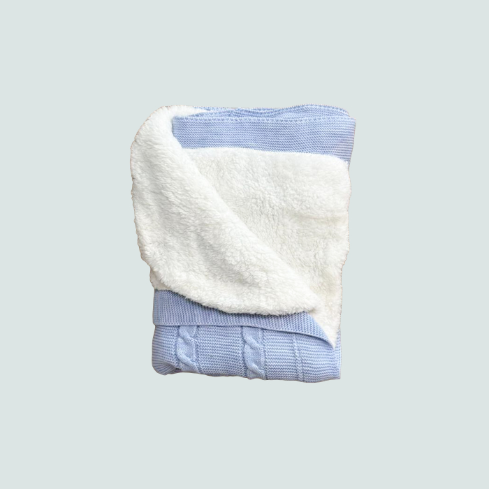 Păturică tricotată pentru bebeluși cu interior pufos – moale, călduroasă și elegantă [7]