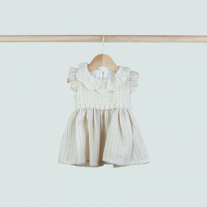 Rochita eleganta cu dantela si volanase [1]