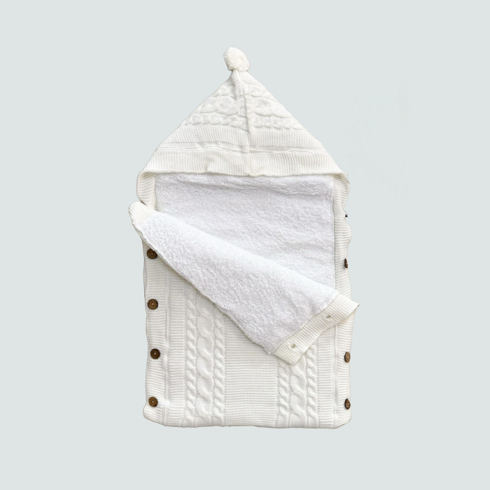 Sac tricotat pentru bebeluși cu glugă și interior pufos – bej, roz, bleu, alb [3]