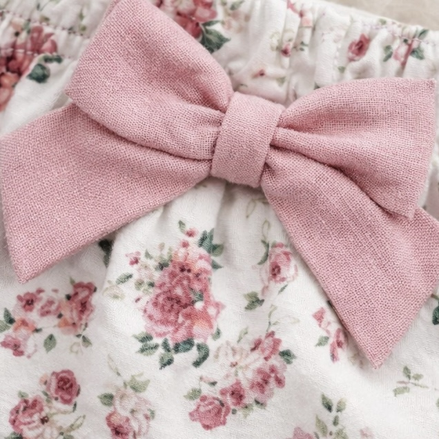 Set salopeta si caciulita [4]