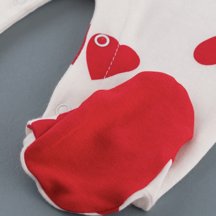 Set salopeta si caciulita cu inimioare [5]