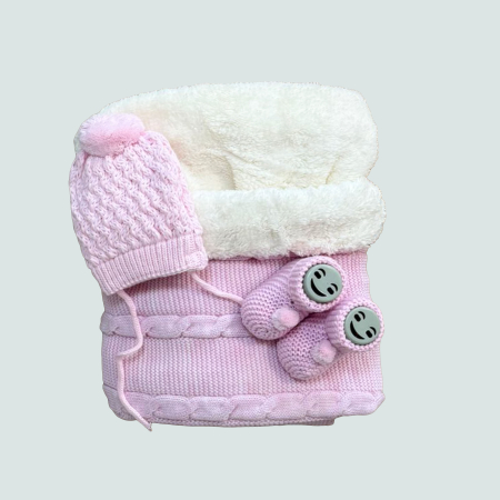 Set tricotat bebeluși cu păturică, căciuliță și botoșei – moale și călduros [3]