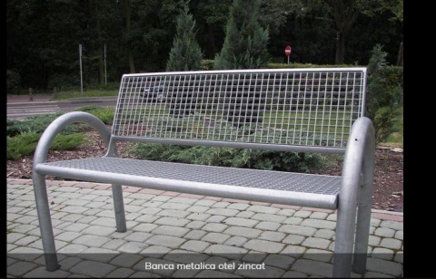 Городское оборудование - Металлическая скамья из оцинкованной стали