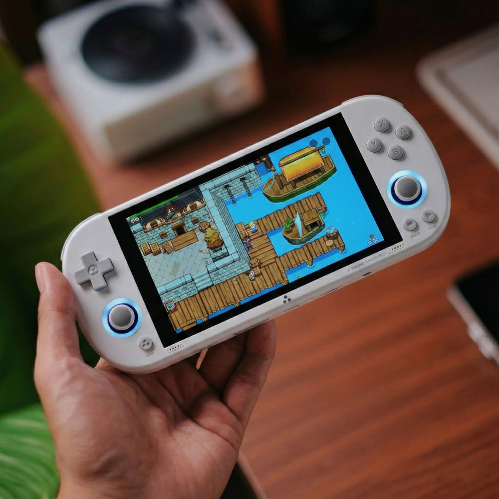 Consola retro portabila TRIMUI Smart Pro cu jocuri, quad core Cortex-A35 1.8GHz, 1GB LPDDR4, IPS LCD 4.96" 1280x720, 5000 mAh, WiFi 5, alb [13]