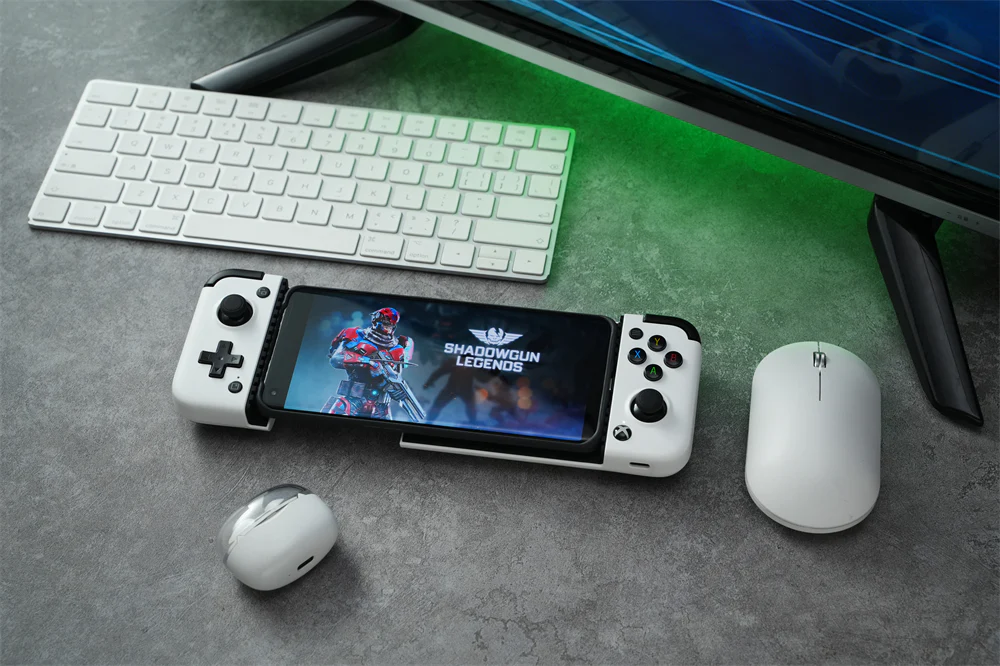 Gamepad GameSir X2 Pro Alb, pentru telefonul mobil, triggere analogice cu hall effect, butoane Kailh Microswitch, joystick-uri Alps 3D, incarcare Pass-through pe USB-C [13]