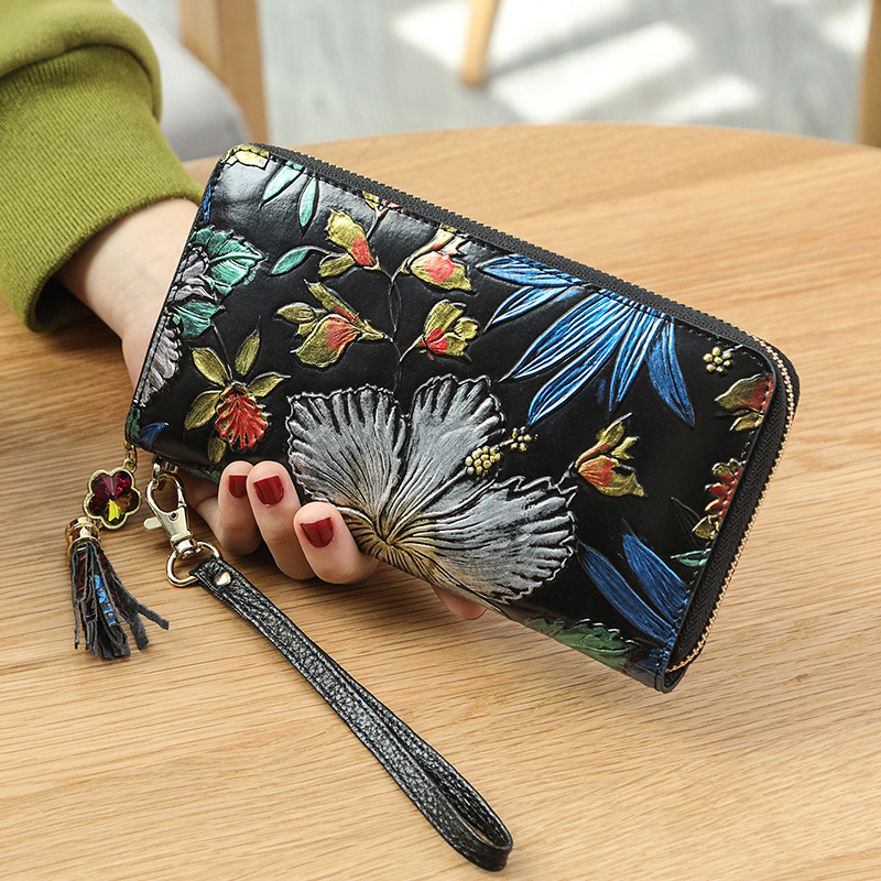 Portofel de Dama din Piele Naturala Clavi, Spatios, Imprimare Tridimensionala cu Flori, cu Protectie RFID, Dimensiuni 20x10.5x2.5 cm, Negru [2]