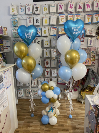 CADOURI NOU NĂSCUT - Aranjament nou nascut baloane heliu si decor ursulet